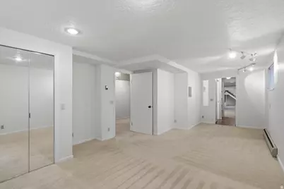 2465 E Woodland Dr, Ogden, UT 84403 - Photo 23