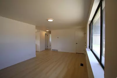 5007 S 2675 W, Roy, UT 84067 - Photo 5