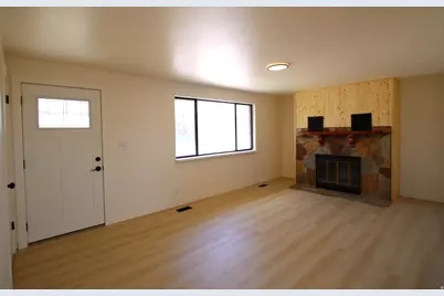 5007 S 2675 W, Roy, UT 84067 - Photo 3
