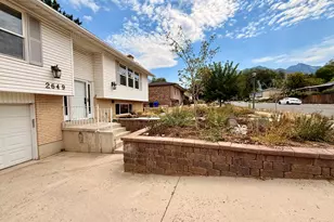 2649 E Promenade Dr S, Cottonwood Heights, UT 84121 - Photo 3