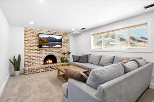 2649 E Promenade Dr S, Cottonwood Heights, UT 84121 - Photo 19