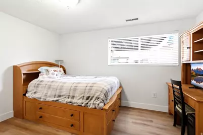 2649 E Promenade Dr S, Cottonwood Heights, UT 84121 - Photo 21