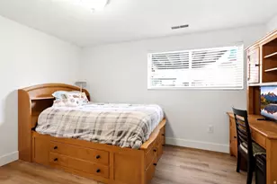 2649 E Promenade Dr S, Cottonwood Heights, UT 84121 - Photo 21