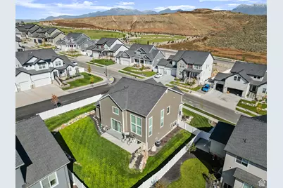 379 N High Ridge Rd, Saratoga Springs, UT 84045 - Photo 5