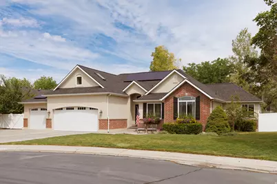 4564 W Windsor Cir, Cedar Hills, UT 84062 - Photo 3