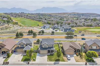 8832 N Jefferson Dr, Eagle Mountain, UT 84005 - Photo 3