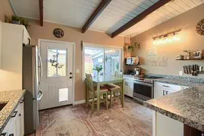 943 N Oakley St, Salt Lake City, UT 84116 - Photo 5