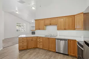 6276 S Laura Jo Ln, Taylorsville, UT 84129 - Photo 11
