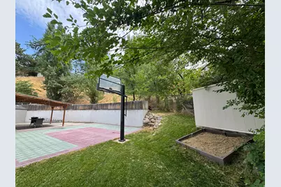 1986 N 100 E, Centerville, UT 84014 - Photo 13