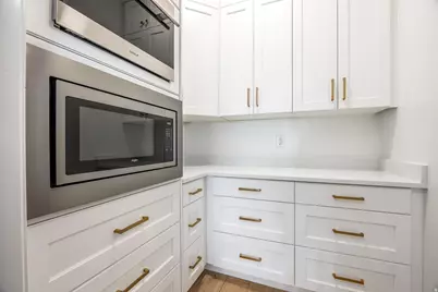 9825 N Willowbank Dr, Highland, UT 84003 - Photo 23