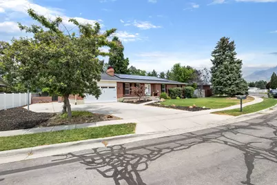 1471 E Shoshone Ave S, Sandy, UT 84092 - Photo 3