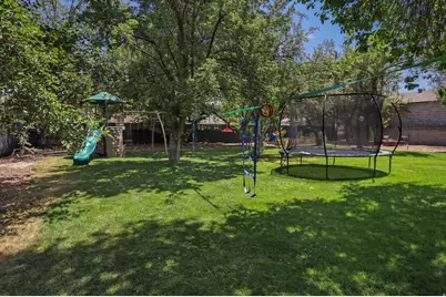 8641 S Buena Vista Dr E, Sandy, UT 84094 - Photo 59