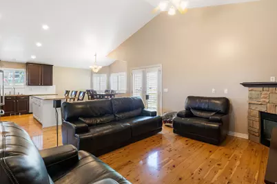 3321 S 200 E, Bountiful, UT 84010 - Photo 9