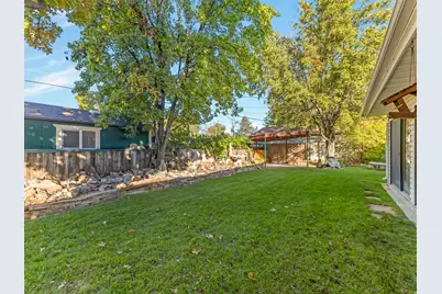 7138 S Chris Ln E, Cottonwood Heights, UT 84121 - Photo 21
