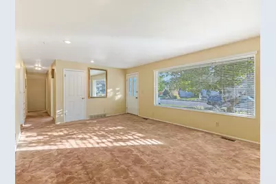 7138 S Chris Ln E, Cottonwood Heights, UT 84121 - Photo 5