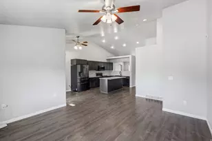 6992 W Hunter Valley Dr S, West Valley, UT 84128 - Photo 11