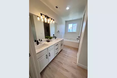 5049 W Fortrose Dr S, Herriman, UT 84096 - Photo 17