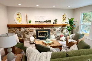 910 Woodland Hills Circle, Bountiful, UT 84010 - Photo 9