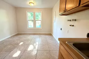 910 Woodland Hills Circle, Bountiful, UT 84010 - Photo 17