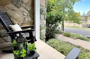 910 Woodland Hills Circle, Bountiful, UT 84010 - Photo 3