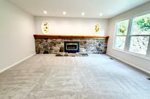 910 Woodland Hills Circle, Bountiful, UT 84010 - Photo 9