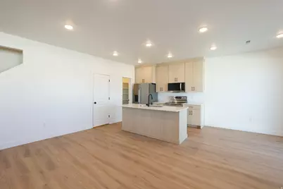 669 N 300 W, Smithfield, UT 84335 - Photo 5
