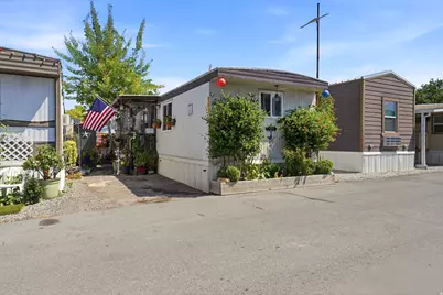 151 E Hamilton Ln, South Salt Lake, UT 84115 - Photo 3