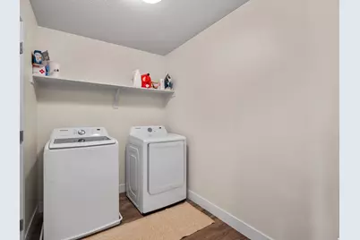 920 N Center St, Santaquin, UT 84655 - Photo 11