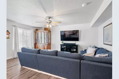 920 N Center St, Santaquin, UT 84655 - Photo 5
