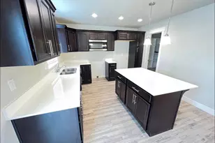 4725 N Gunsight Peak Dr, Eagle Mountain, UT 84005 - Photo 5