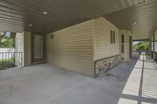 689 E Apple Dr N, Logan, UT 84321 - Photo 37