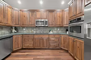 689 E Apple Dr N, Logan, UT 84321 - Photo 11