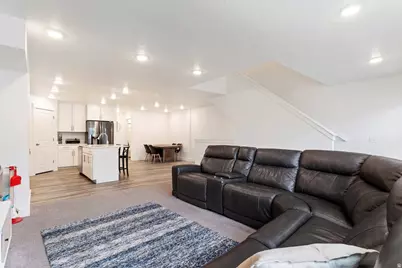 1112 N 1880 W, Farmington, UT 84025 - Photo 7