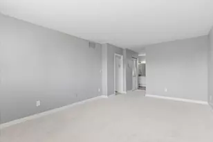 241 N Vine St W, Salt Lake City, UT 84103 - Photo 15
