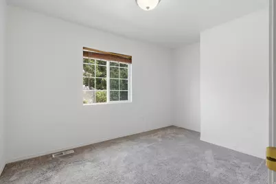 2262 N 2450 W, Lehi, UT 84048 - Photo 17