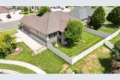 1234 S Shotley Bridge Dr W, Syracuse, UT 84075 - Photo 35