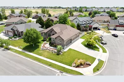 1234 S Shotley Bridge Dr W, Syracuse, UT 84075 - Photo 5