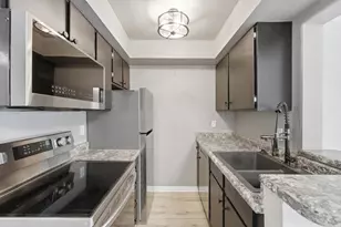959 E Springcrest Ct S, Midvale, UT 84047 - Photo 9