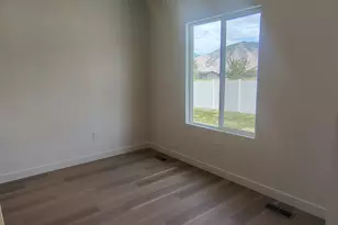 2058 N Essie Dr, Tooele, UT 84074 - Photo 7