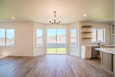 373 W Autumn Dr S, Saratoga Springs, UT 84045 - Photo 9