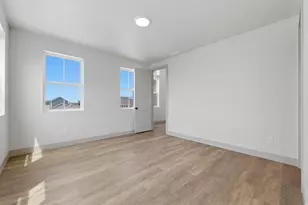 773 W Caroline Dr W, Saratoga Springs, UT 84045 - Photo 43