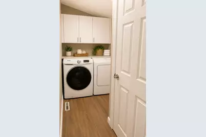 2621 S Bendixon Way, West Valley, UT 84128 - Photo 13