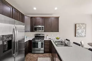 3179 W Prairie Grass Dr N, Lehi, UT 84043 - Photo 7