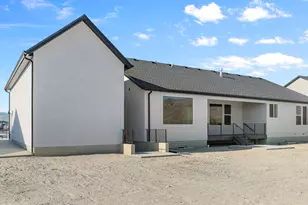 1052 E Ira Hodges Scenic Parkway, Eagle Mountain, UT 84005 - Photo 3