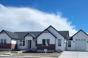 1052 E Ira Hodges Scenic Parkway, Eagle Mountain, UT 84005 - Photo 1
