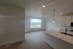 1052 E Ira Hodges Scenic Parkway, Eagle Mountain, UT 84005 - Photo 5