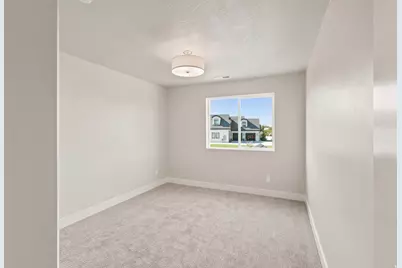 3246 W 850 N #114, Layton, UT 84041 - Photo 35