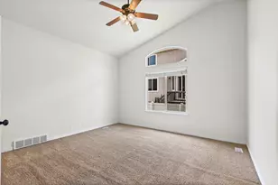 8688 Diamond Dove Dr, West Jordan, UT 84088 - Photo 15