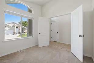 8688 Diamond Dove Dr, West Jordan, UT 84088 - Photo 21