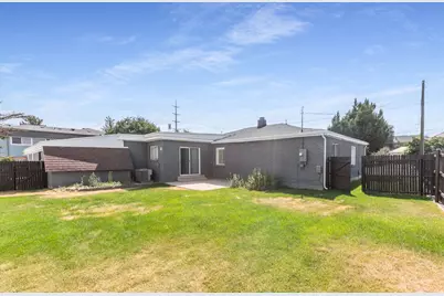 6765 S 1300 E, Cottonwood Heights, UT 84121 - Photo 21